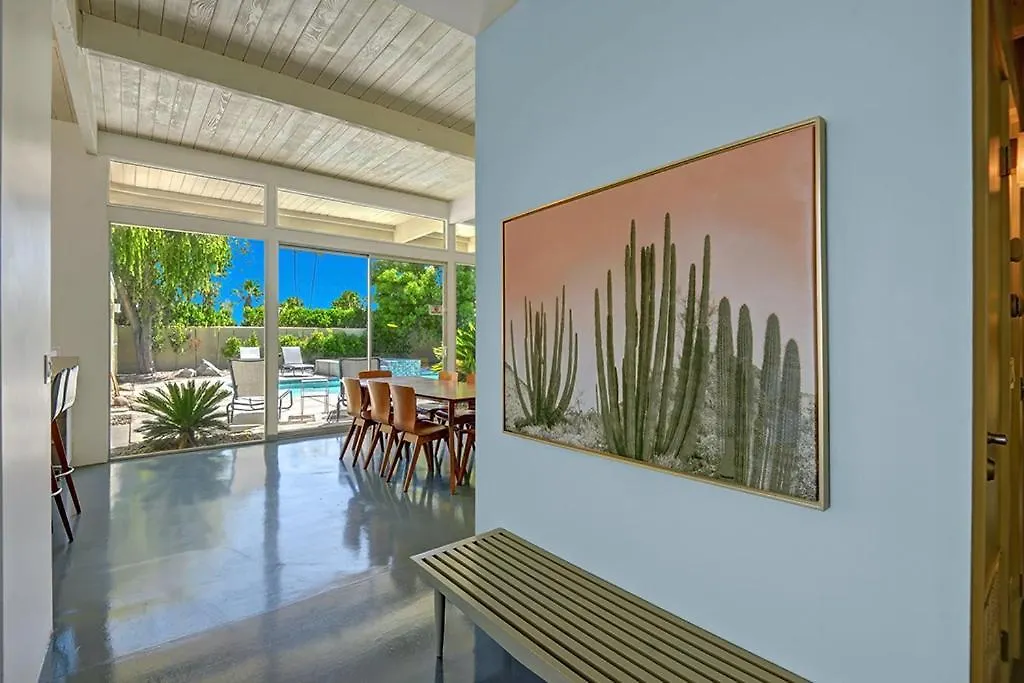 K0021 - Retro Rendezvous Villa Palm Springs Holiday home