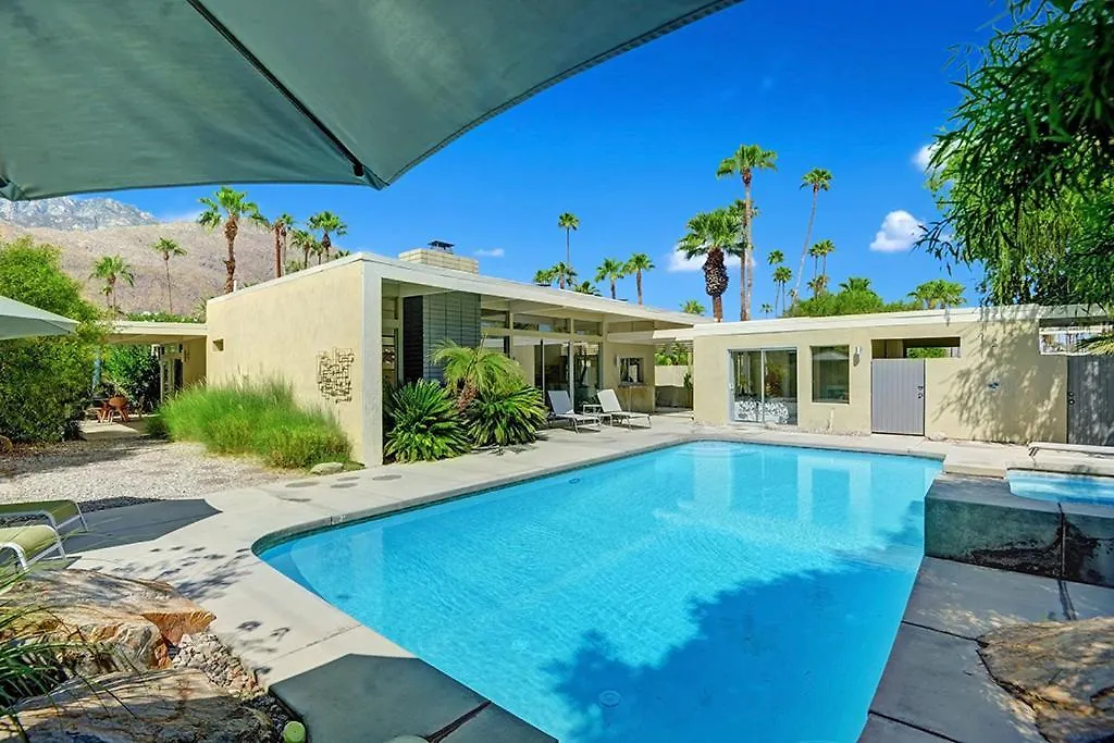 K0021 - Retro Rendezvous Villa Palm Springs