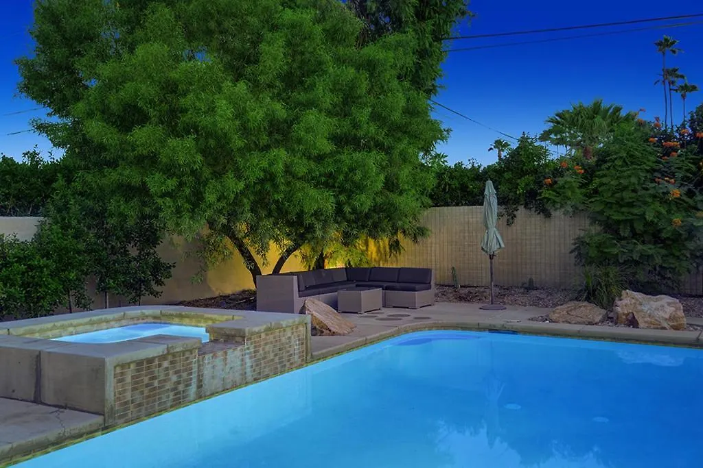 K0021 - Retro Rendezvous Villa Palm Springs Holiday home