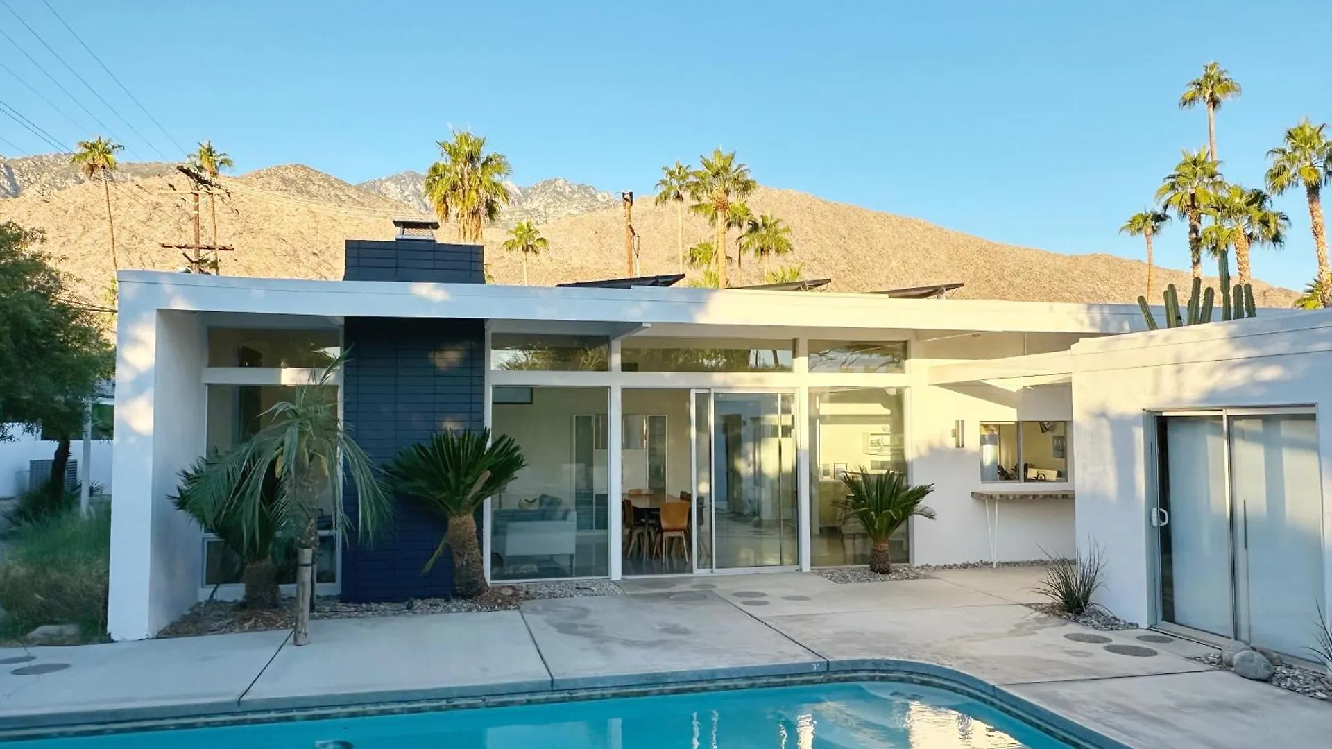 K0021 - Retro Rendezvous Villa Palm Springs