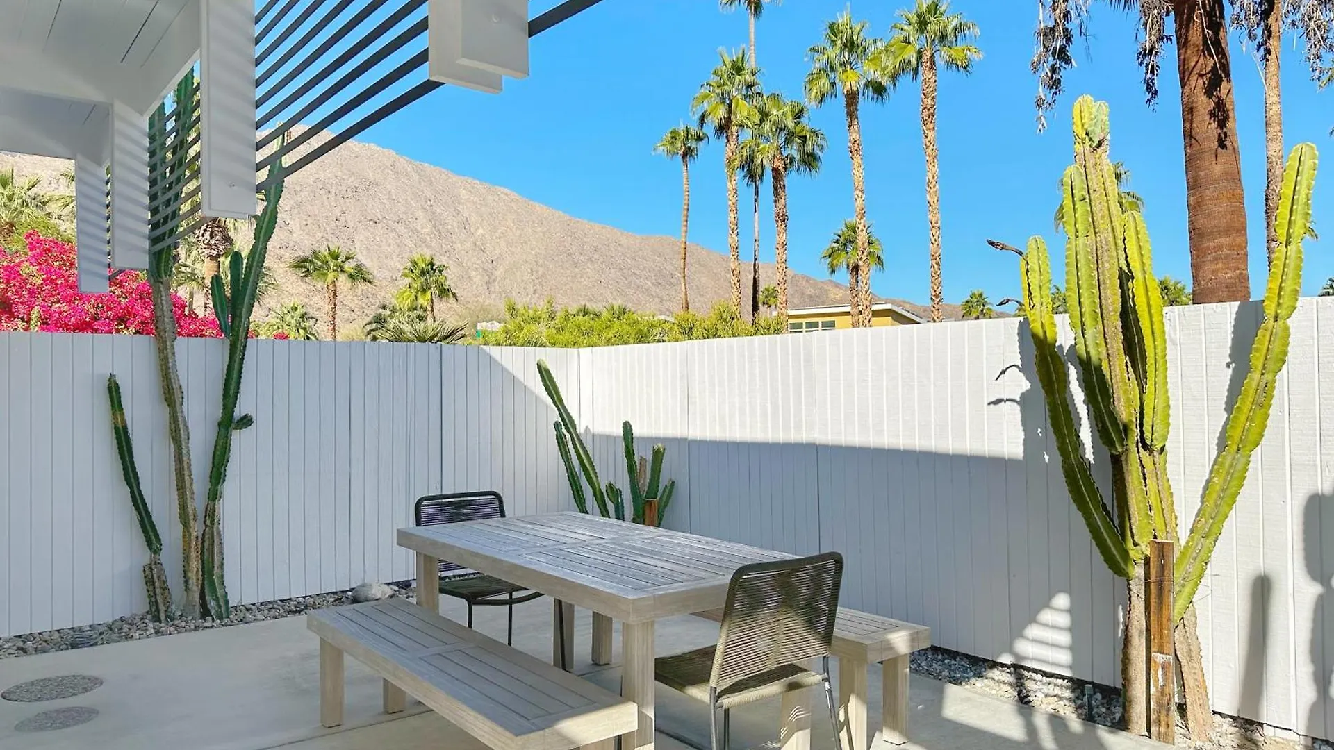 K0021 - Retro Rendezvous Villa Palm Springs Holiday home